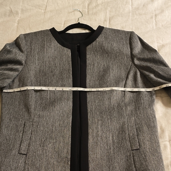 Preston & York Gray and Black Blazer Modern Collarless Design - Picture 9 of 11